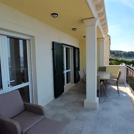 Aria Appartement Sumartin